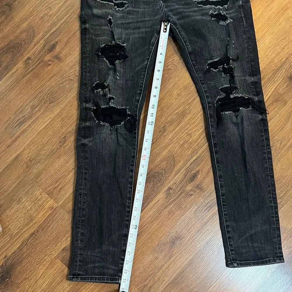 AE - Men's Distressed Skinny Jeans in Black - 36 x 32 - Picture 8 of 10